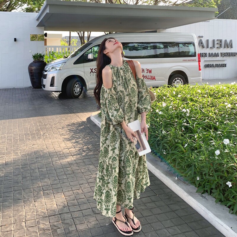 Lazy Style Halter Neck Off-Shoulder Floral Dress Plus Size 150kg Summer Loose Fit Tummy-Covering Slimming Long Dress Lazy Style Halter Neck Off-Shoulder Floral Dress Plus Size 150kg Summer Loose Fit Tummy-Covering Slimming Long Dress