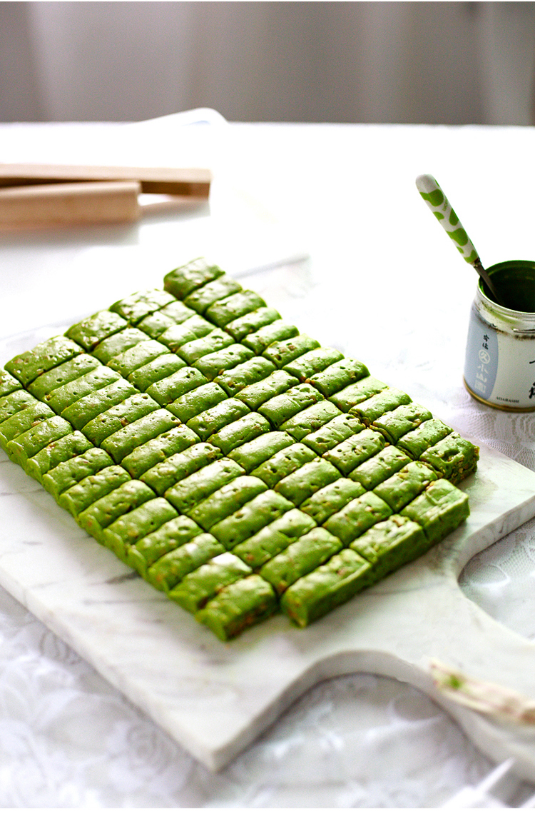 Bộ khuôn Nougat không dính để làm dụng cụ nếm thịt bò tại nhà bằng tay nguyên liệu tự làm cho bông tuyết giòn nhựa khuôn silicon hình thú