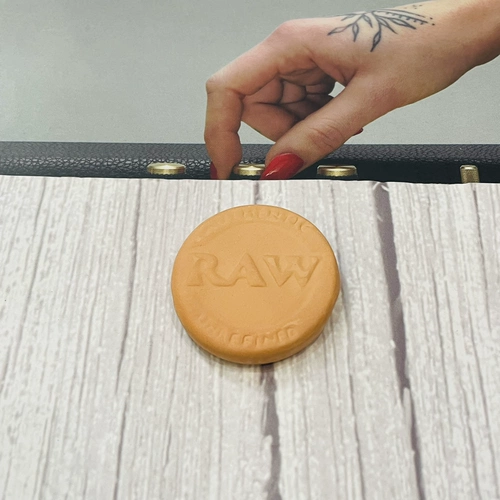 Импортированные новые расточительные камни керамики плюс мокрые нарезанные сигареты сигарет сигарет Увлажняющий инструмент Новый оригинал