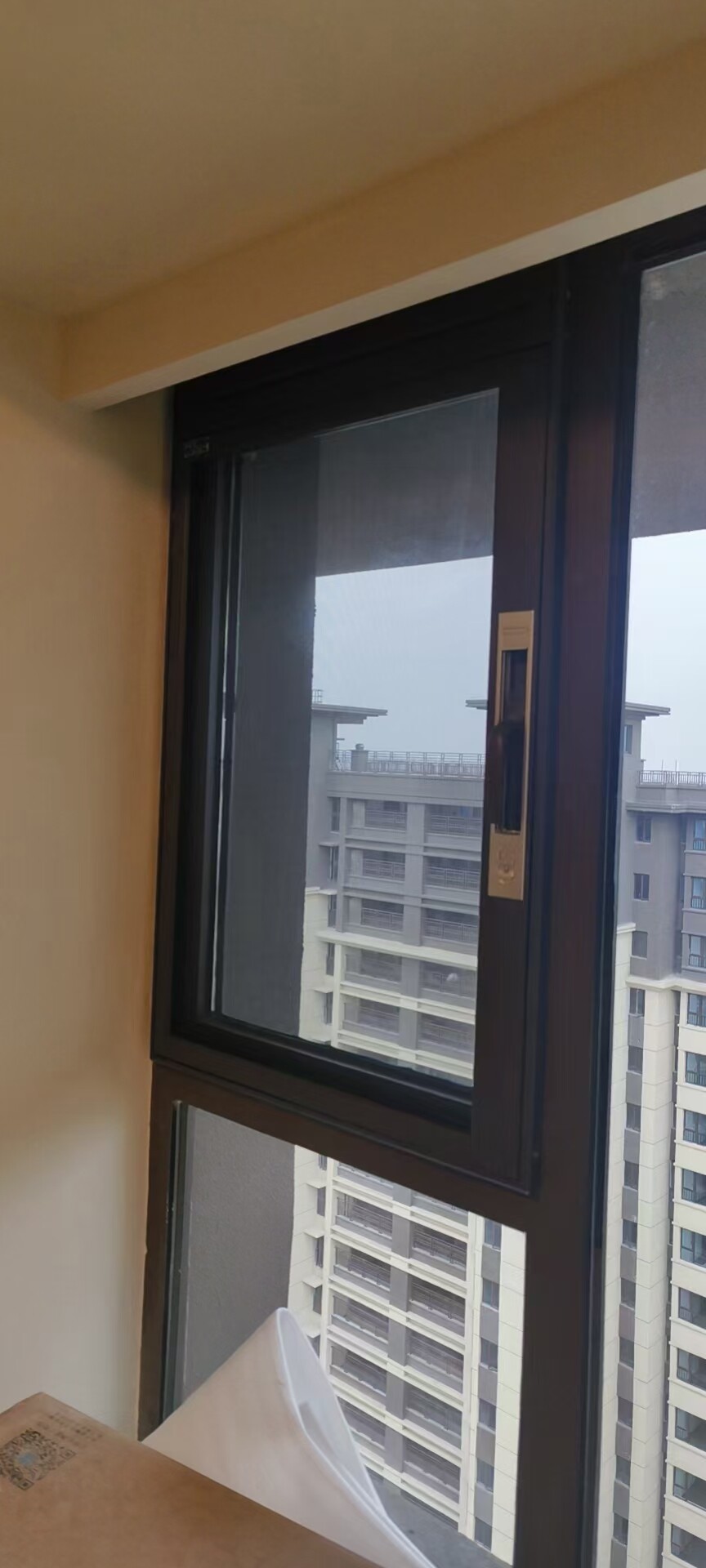 Pocket lock flat open inside window custom-made finished aluminum alloy thickened gold steel mesh anti-cat scratch anti-rat high transparent screen window