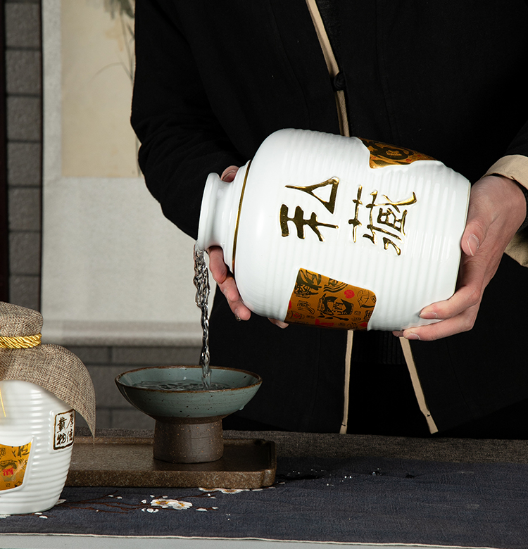 Jingdezhen ceramic bottle is empty bottle 1/2/3/5/10 with household pot small jar sealing liquor jugs