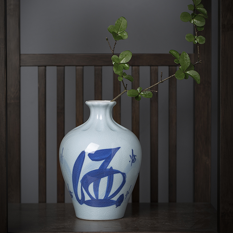 An empty bottle of jingdezhen ceramic household seal 1 catty creative Chinese wine bottle wine canned white wine utensils hip flask