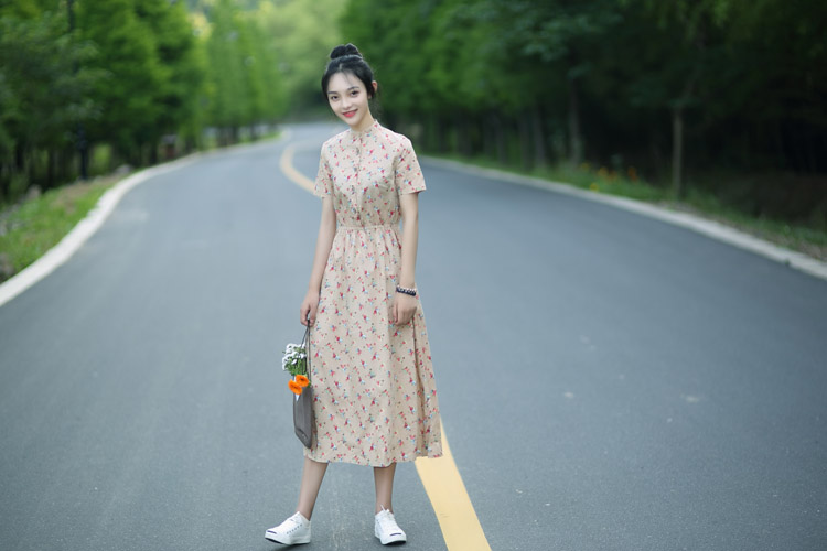 Văn học tươi retro đàn hồi eo nhỏ hoa đầm bông rừng cổ áo cổ áo lỏng mỏng bông và vải lanh váy dài mùa xuân và mùa hè đầm dài dự tiệc