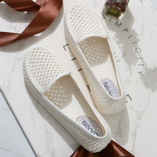 Летняя белая униформа медсестры, рабочие нескользящие комфортные сандалии для матери, мягкая подошва