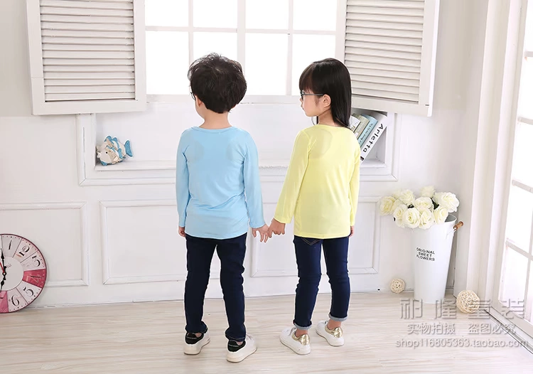 Quần áo trẻ em trai và bé gái bé quần áo chống nắng mùa xuân áo khoác mùa hè hè cotton phương thức điều hòa không khí áo sơ mi cardigan mỏng