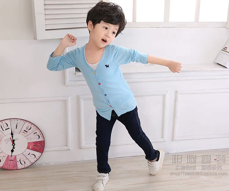 Quần áo trẻ em trai và bé gái bé quần áo chống nắng mùa xuân áo khoác mùa hè hè cotton phương thức điều hòa không khí áo sơ mi cardigan mỏng