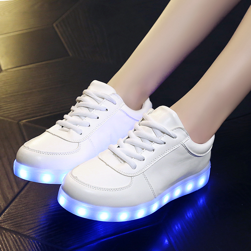 Glowing Sole Shoes for Men and Women, Sneakers, Luminous Shoes for Students, USB Charging, Colorful Lights, Led Flashing Shoes, Ghost Step Dance Shoes