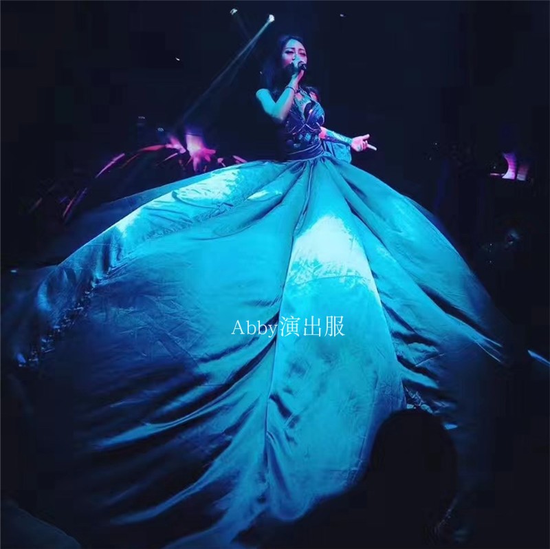 Leading Nightclub Show Show Dress Show Female singer concert Tibetans big dress for Valentine's Day