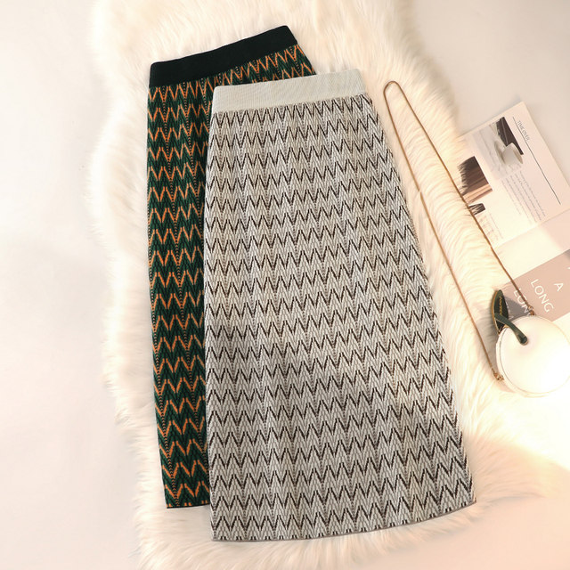 Knitted skirt women's autumn and winter 2022 new plaid high waist slimming mid-length straight woolen skirt winter skirt