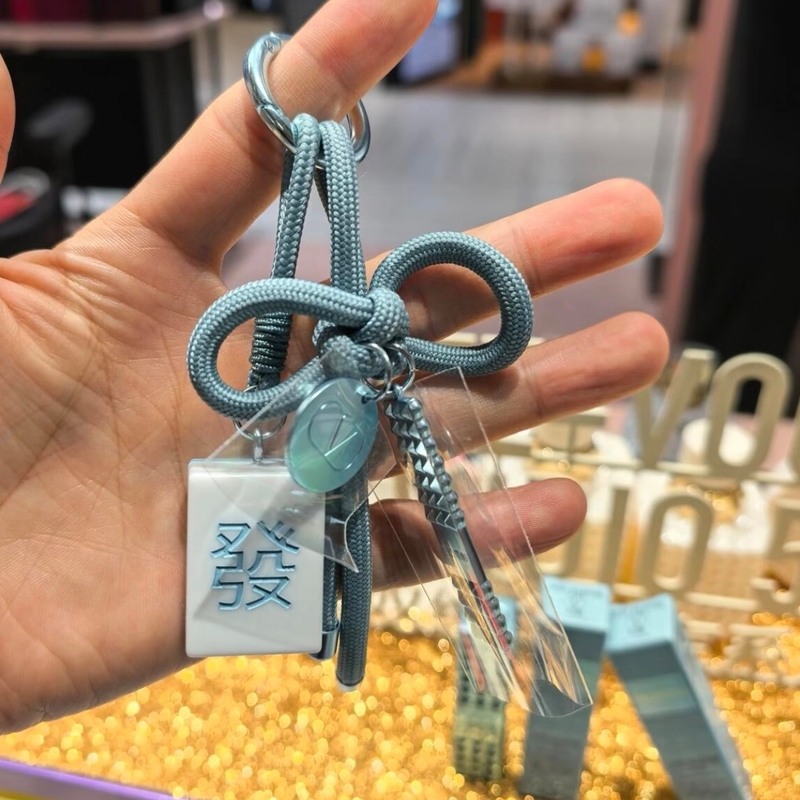 Domestic Exclusive Valentino Good Luck Blue Keychain Chinese Knot Limited Edition Mahjong Phone Chain Pendant Accessory