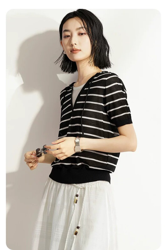 Quick Sale Black and White Striped Hooded Knitted Sweater for Women Summer Style Fake Two-Piece Top Xm211597B899-598 Quick Sale Black and White Striped Hooded Knitted Sweater for Women Summer Style Fake Two-Piece Top Xm211597B899-598