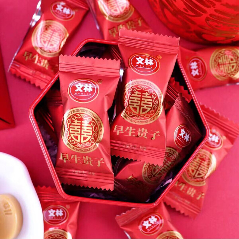 甜蜜承诺：传统喜糖如何承载中式婚礼祝福