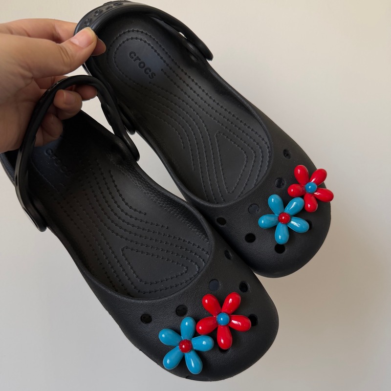 Floral Red and Blue Original Clog Shoe Charms Cute Flower Compatible with Crocs Shoe Charms Shoe Accessories
