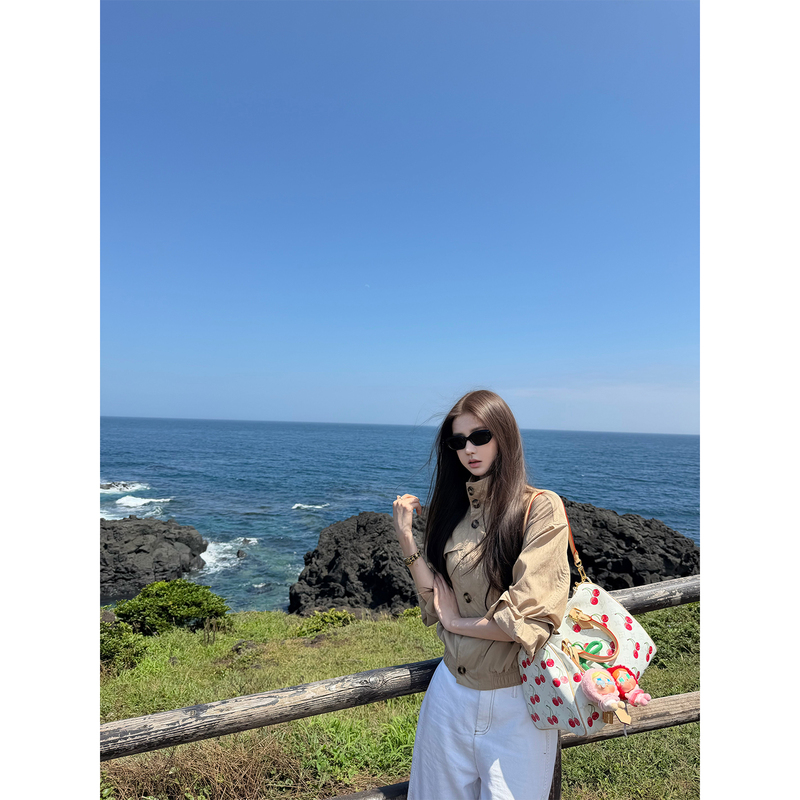 Okmashop "Holiday Island" Lyocell Breathable Fabric, Soft to the Touch, Thin Shoulder Fishbone Jacket Okmashop "Holiday Island" Lyocell Breathable Fabric, Soft to the Touch, Thin Shoulder Fishbone Jacket