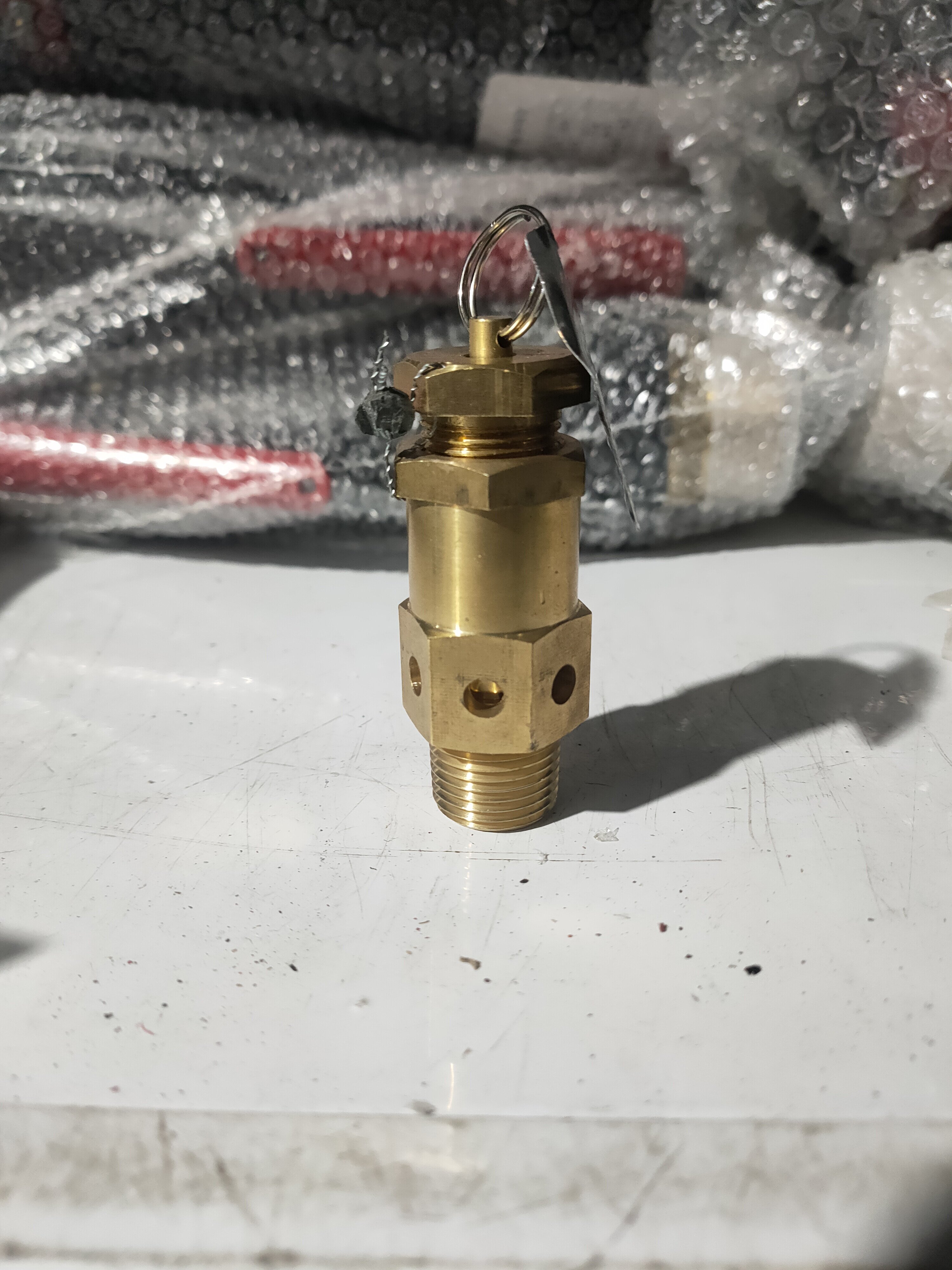 AK28X-40T high pressure air compressor safety valve A28X-40T spring safety valve 4 0MPA 30 kg