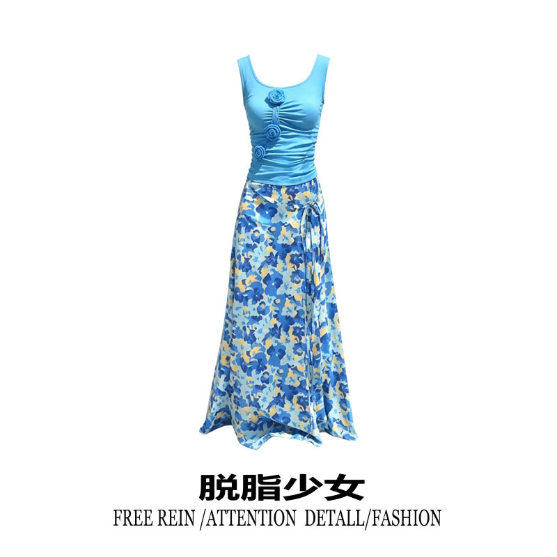 French-Style Sweet and Spicy Floral Embellished Top for Slightly Chubby Girls, 2026 Summer Floral Slim-Fit Skirt Set for Women French-Style Sweet and Spicy Floral Embellished Top for Slightly Chubby Girls, 2026 Summer Floral Slim-Fit Skirt Set for Women