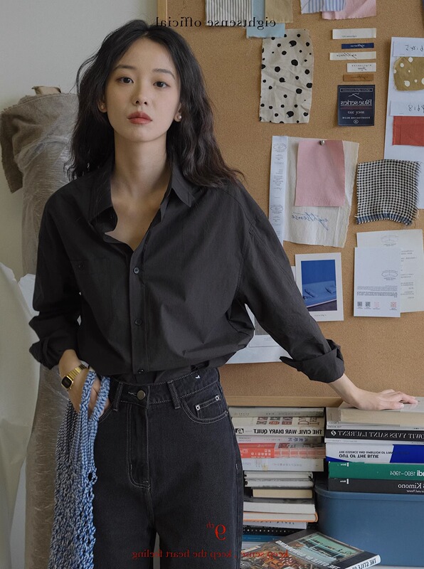 Spring and Autumn New Style French Retro Unique Loose Slimming Black Shirt for Women with Long Sleeves for Layering and a Mysterious Feel