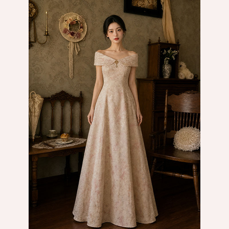 One-Shoulder French-Style High-End Niche Wedding Dress for the Bride, Suitable for Welcoming Guests, Going Out, Vintage Engagement, and Toasting Ceremony One-Shoulder French-Style High-End Niche Wedding Dress for the Bride, Suitable for Welcoming Guests, Going Out, Vintage Engagement, and Toasting Ceremony