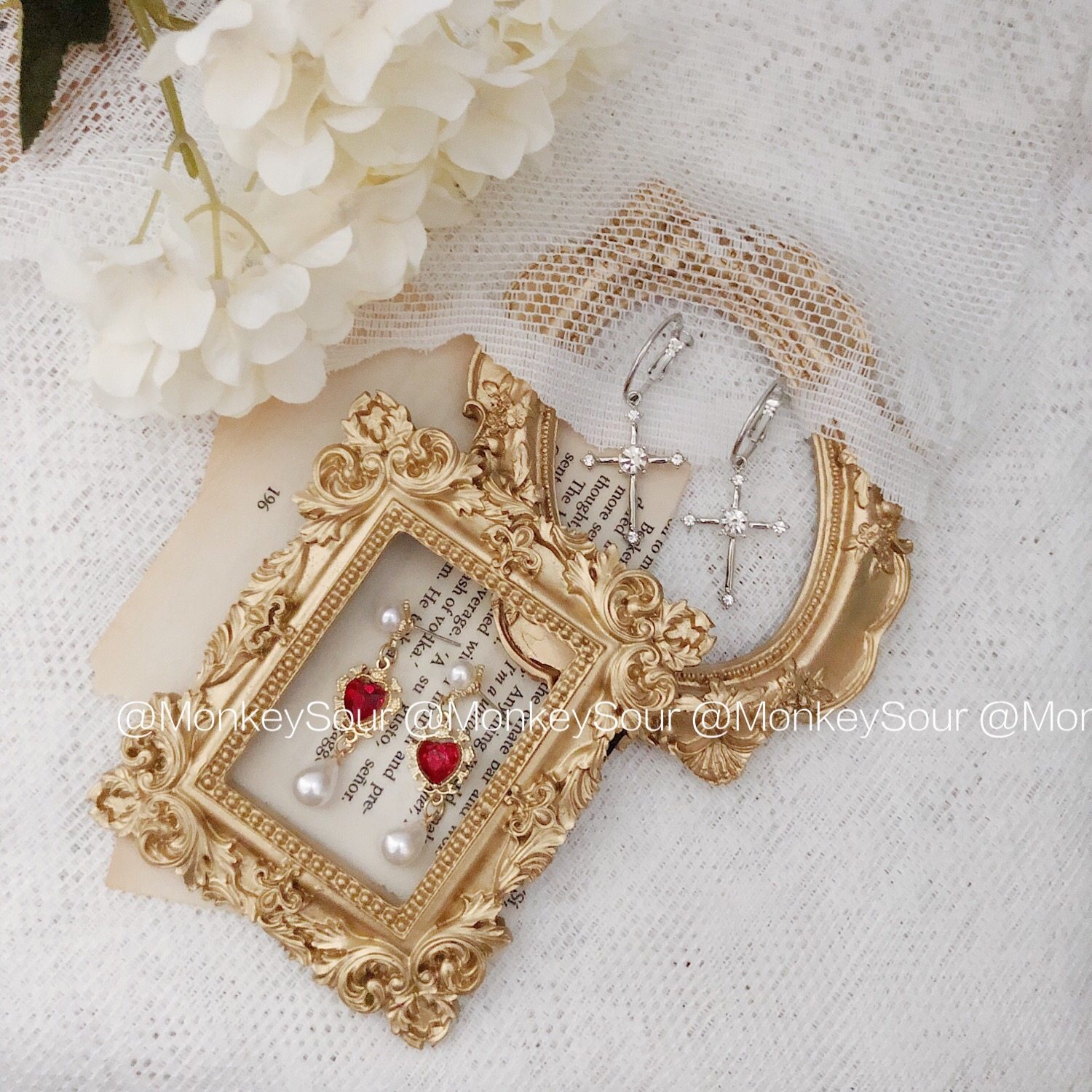 Retro gold mini resin European-style embossed small photo frame Picture Frame Ornament positioning frame Jewelry Medecor Photo props