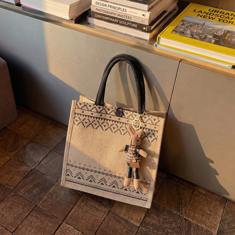 Canvas Bag Women's Handbag 2026 New Large Capacity Linen Tote Bag Women's Ins Work Commute Tote Bag