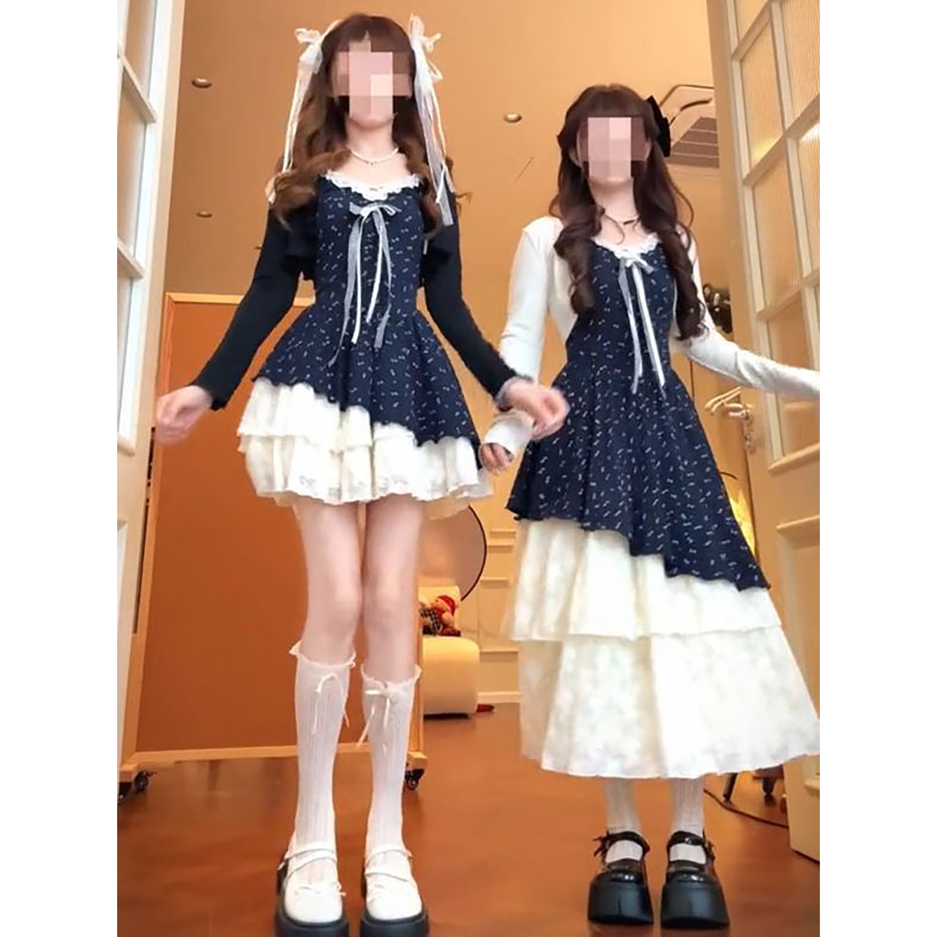 法式温柔绝美藏青碎花挂脖蛋糕连衣裙+白色短款针织开衫两件套装