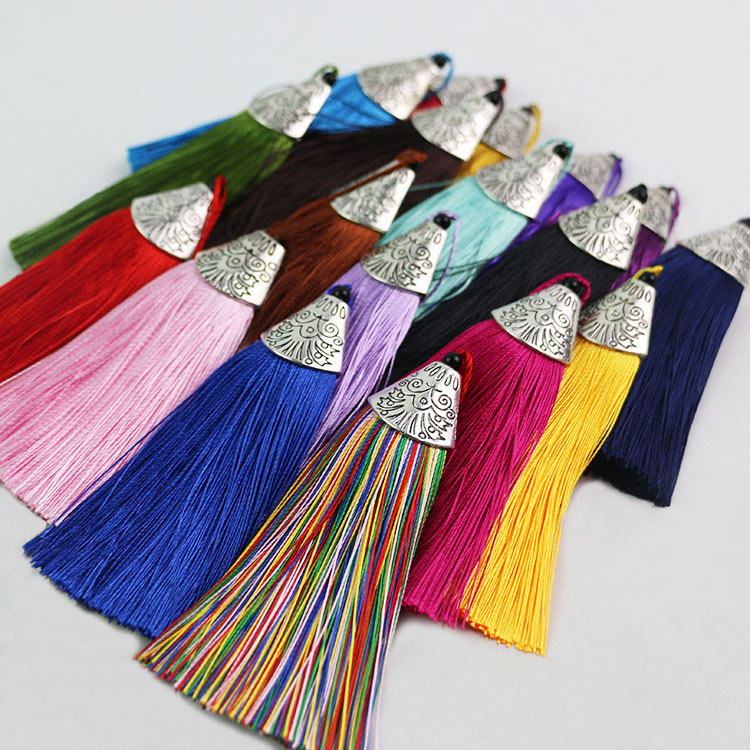 Chinese knot tassel tassel jewelry accessories multi-color small tassel alloy cap iron sheet tassel 10 packs