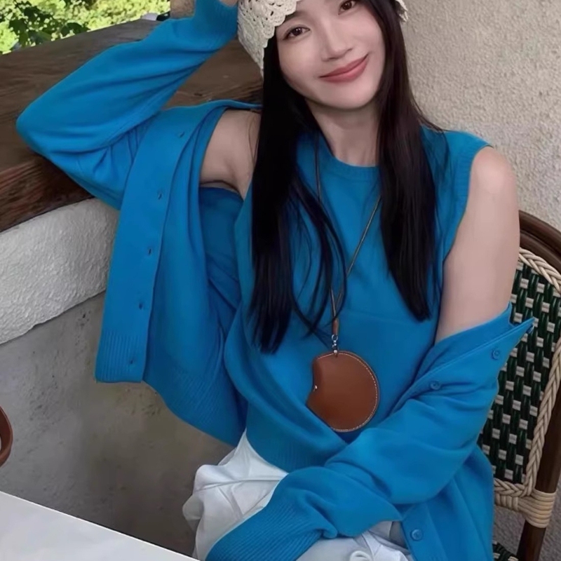 Korean Style New Design Round Neck Simple and Elegant Versatile Blue Knitted Vest Cardigan Set Two-Piece Top