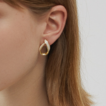 Temperament Brief Ear Clip Woman No Earbuts Fashion Sex Cold Light Wind Ring Retro Mosquito Coil Style Advanced Sensation European And European Winter