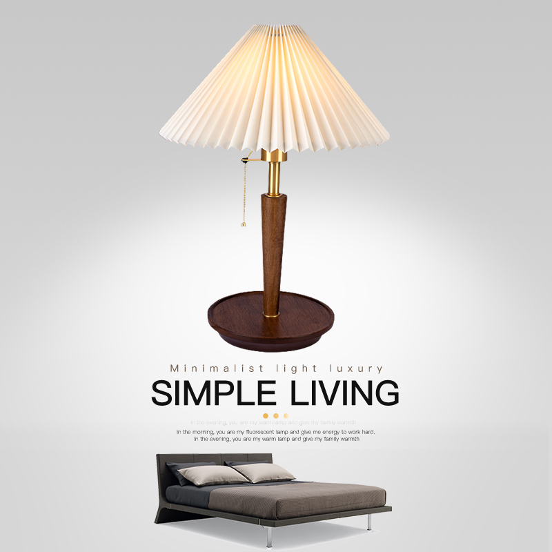 Fuxing Gaozhao vintage table lamp light luxury Vintage French bedroom bedside lamp ins pleated table lamp in the ancient table lamp