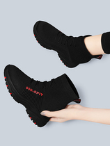 High-top sneakers womens 2022 autumn and winter new outerwear cotton shoes plus velvet thickening inner heightened casual socks shoes