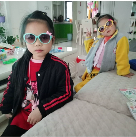 Kính râm trẻ em nam công chúa thời trang trẻ em chống tia cực tím phim hoạt hình em bé dễ thương kính râm - Kính đeo mắt kính mắt kính rayban