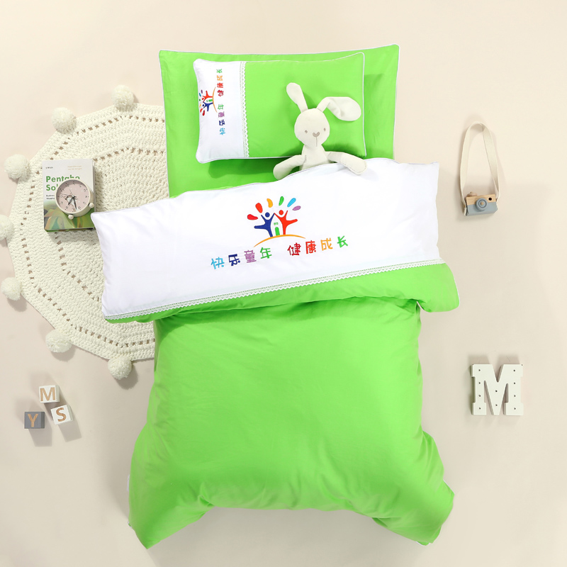 Kindergarten quilt three pieces of children nap into garden with core embroidery custom cotton six pieces of cotton clamped bedding