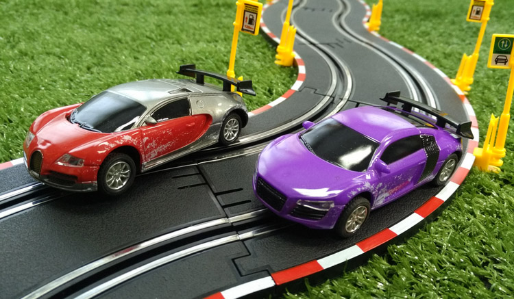 Songbao Đồ chơi 1:43 Racing Track Racing Bản gốc Rally Toy Rally Toy Electric Car đồ chơi mini