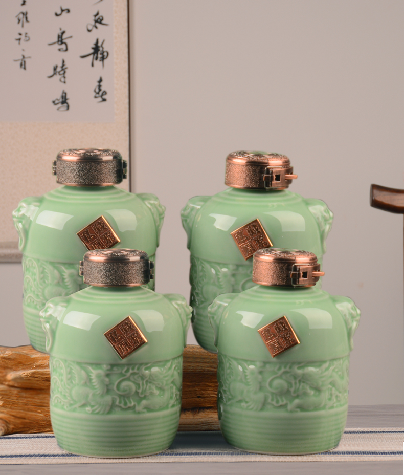 An empty bottle jingdezhen archaize creative household ceramics hip liquor bottle seal wine storage jars a kilo