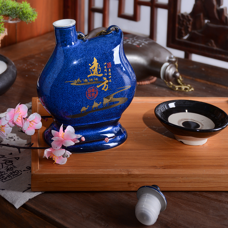 An empty bottle of jingdezhen ceramic 1 catty outfit wine gift box of Chinese creative wine pot liquor household sealed bottles