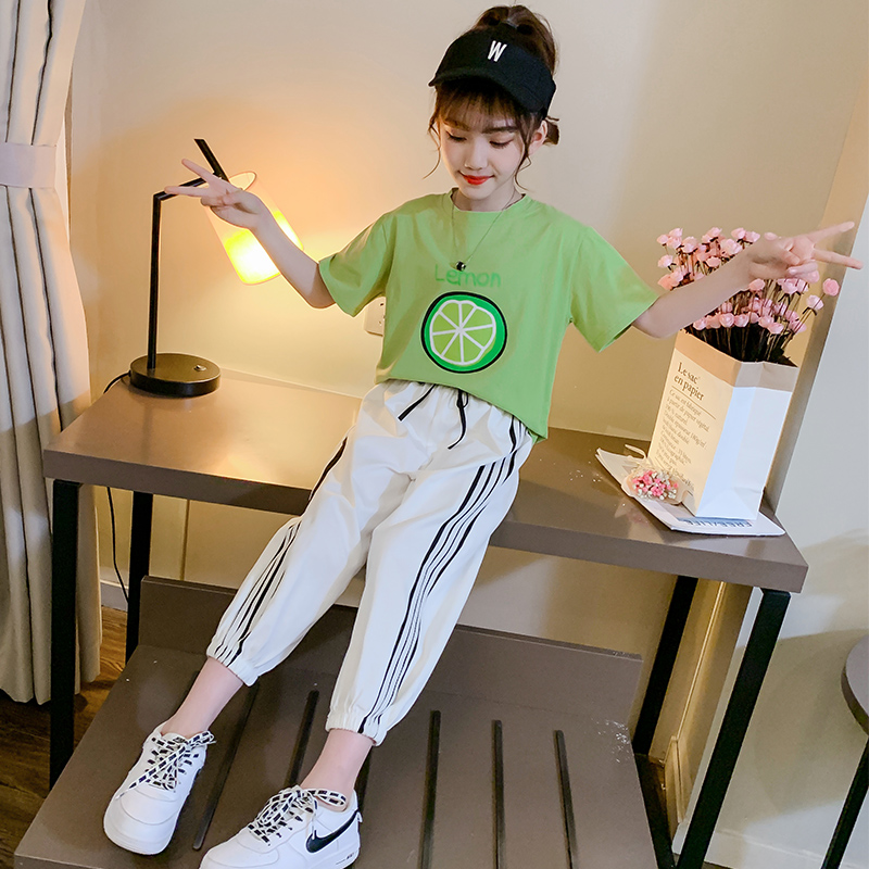 Girl Summer Clothing Suit Netred Foreign Pie 2022 New Korean Version CUHK Child Summer Short Sleeve Sports Pants Two Sets Tide