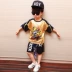 Trẻ em mặc mùa hè trẻ em đẹp trai quần short ngắn tay hai mảnh hip-hop đường phố nước ngoài quần áo biểu diễn nước ngoài phù hợp với thủy triều - Phù hợp với trẻ em