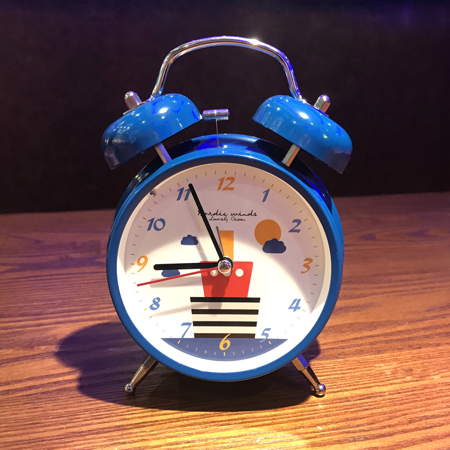 Alarm clock student mute fashion creative children's bedroom bedside night light digital clock metal play Ling personality simplicity