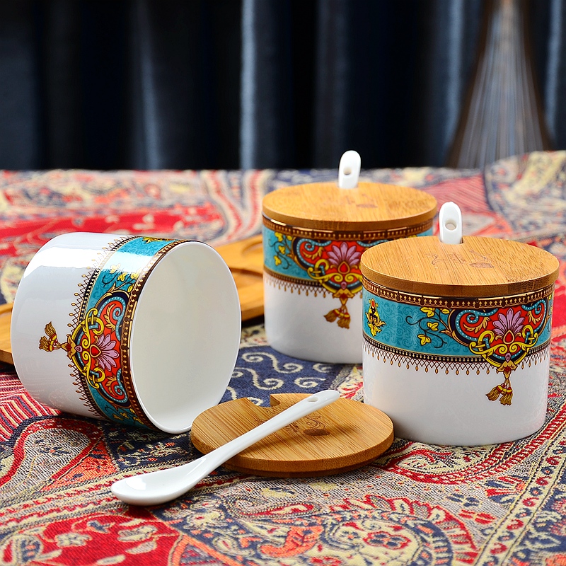 Creative household ceramics flavor pot three - piece kitchen seasoning boxed set ipads China condiment jar jar of salt