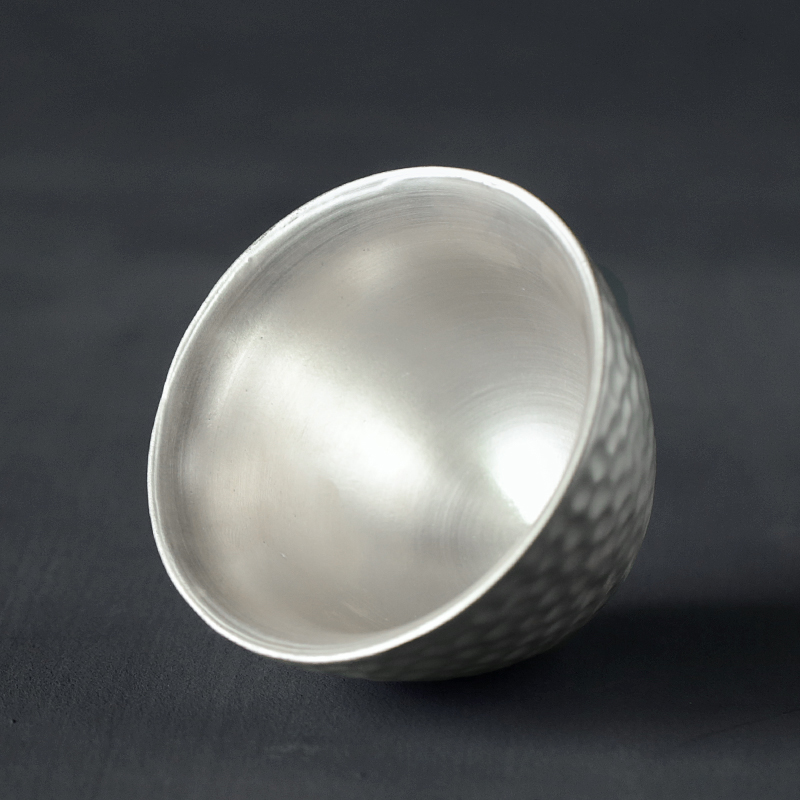 Kay coppering. As 999 silver cup single CPU kung fu tea set silver clasp porcelain hammer cup sample tea cup full checking silver cup