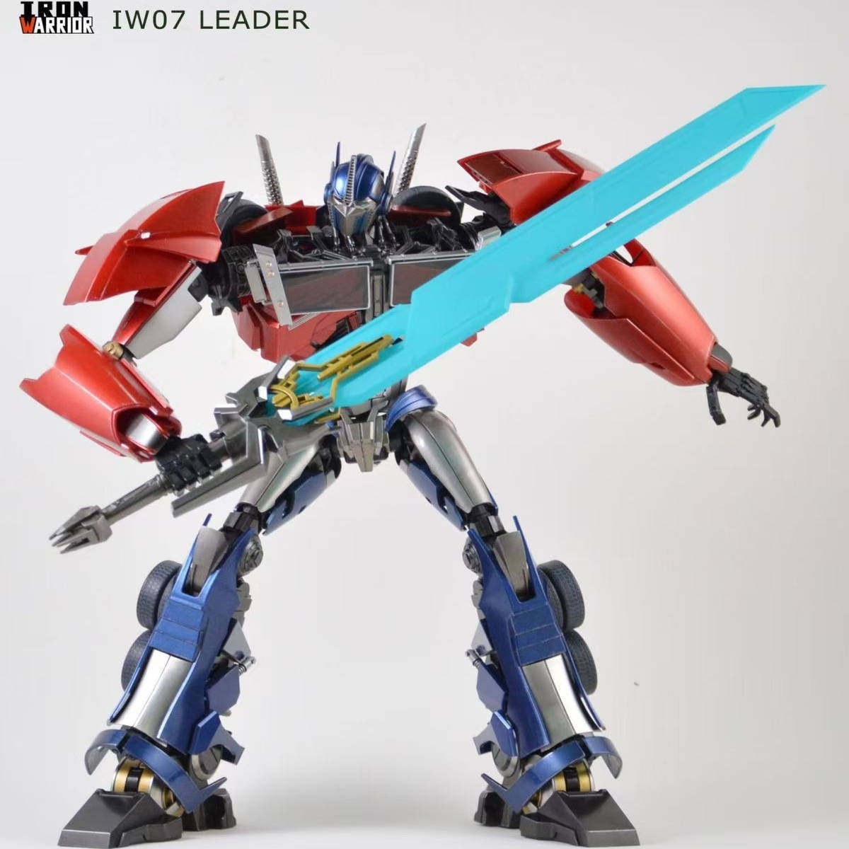 IW07 リーダーズプルーフ - チャージコラム IW-07 オプティマスプライム DLXスケール 関節可動モデル玩具