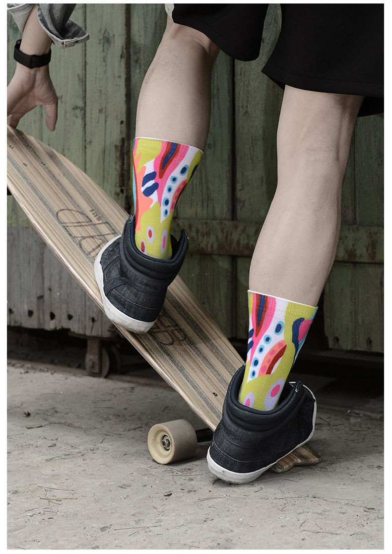MEIKAN thể thao graffiti nam châu Âu và Mỹ đường ống cao dài vớ in thủy triều coolmax elite vớ bóng rổ - Vớ thể thao vớ cổ cao