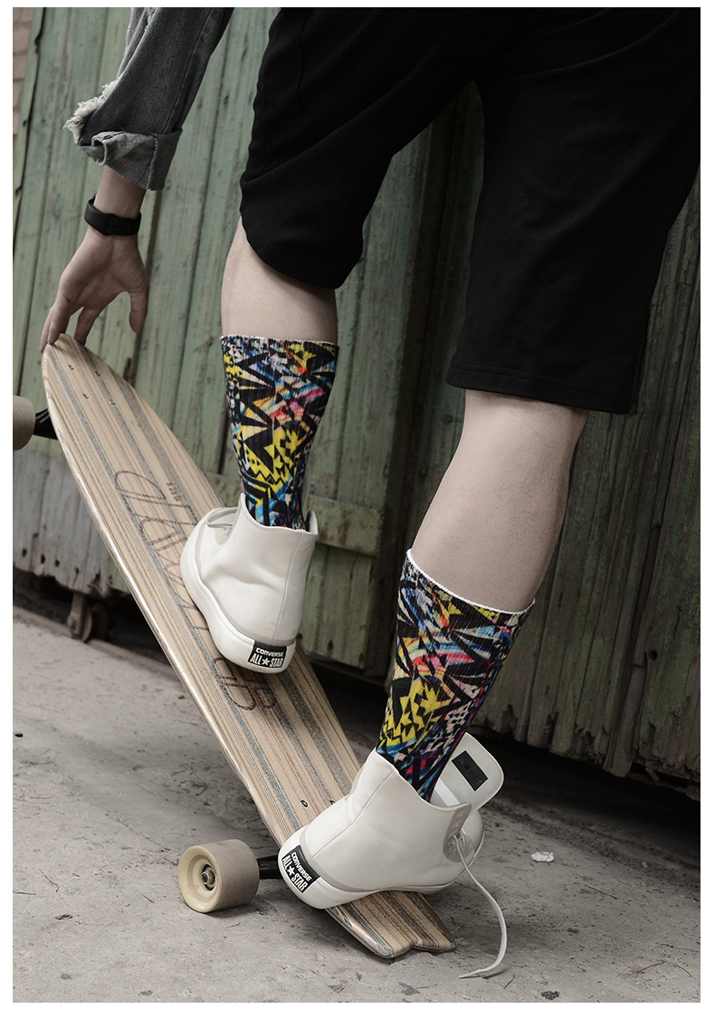 MEIKAN nam và châu Âu đường phố graffiti cao ống dài vớ thể thao thủy triều in coolmax elite vớ bóng rổ tất uniqlo