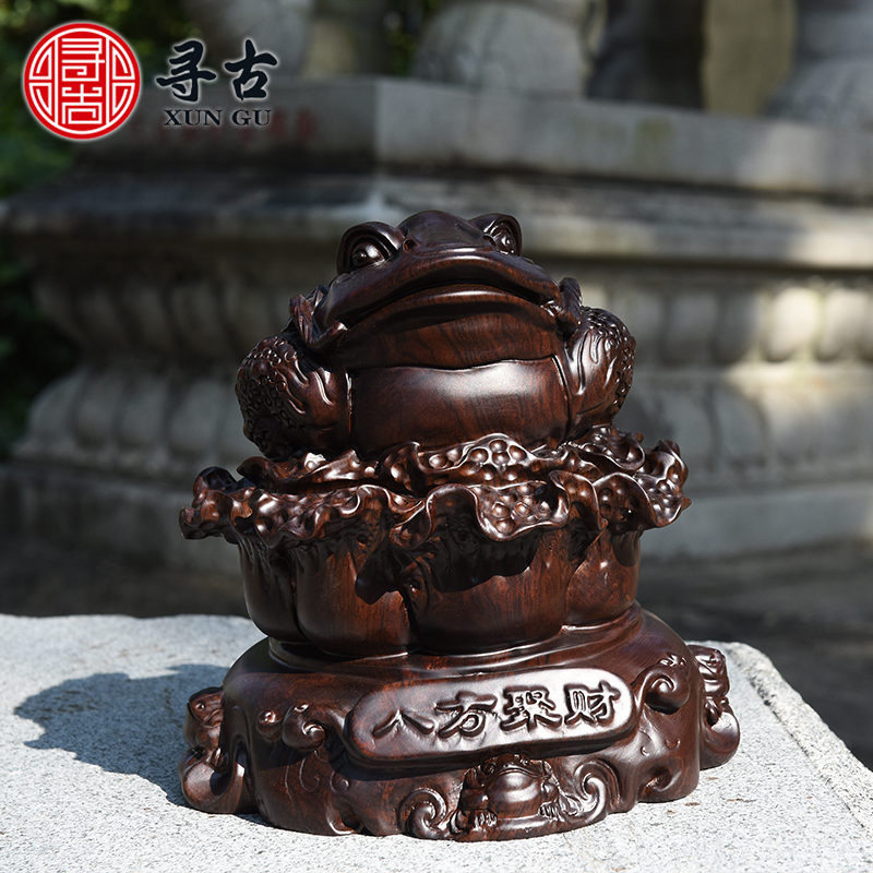 Looking for ancient ebony wood carving three-legged gold pendulum piece solid wood carving gold redwood crafts shop opened to send gifts