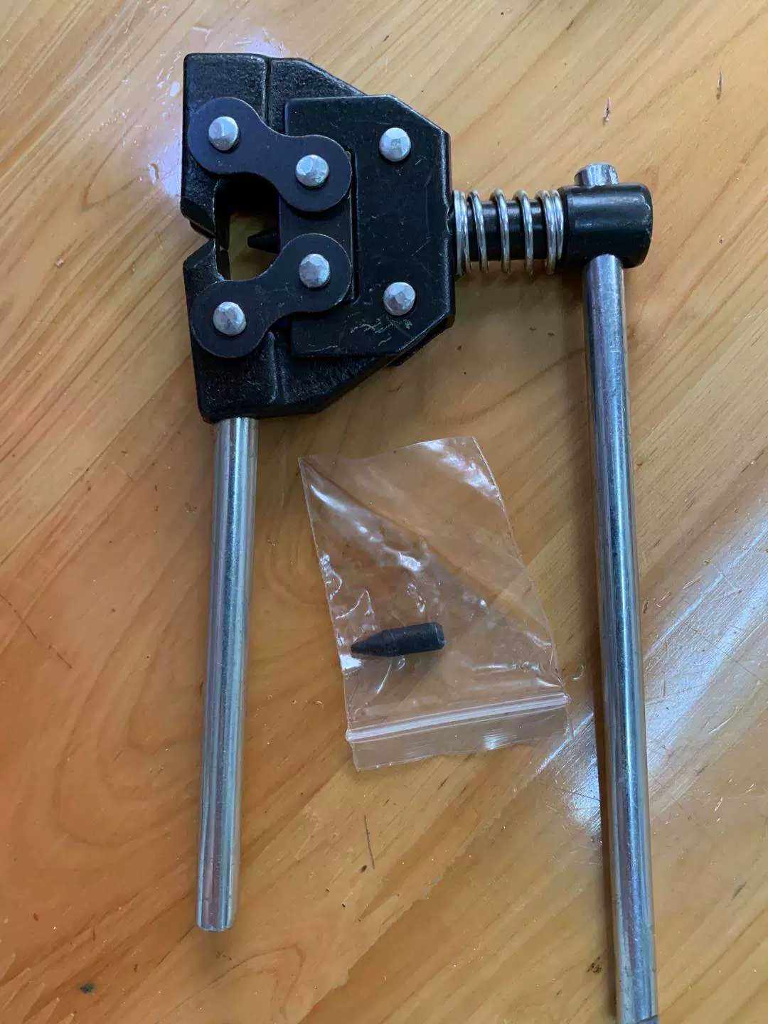 Truncatchers Industrial chain disassembly tools Chains 2 points 3 points 4 points 5 points 6 points 1 inch Locomotive Chain Unchain