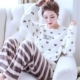 Mùa thu và mùa đông phiên bản Hàn Quốc của bộ đồ ngủ flannel dày nữ hoạt hình dễ thương ngọt ngào lỏng lẻo lông cừu san hô phù hợp với dịch vụ nhà