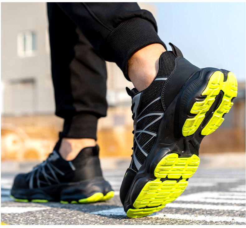 Защитная обувь 男士劳保鞋男款防砸防刺穿夏季轻便新款老保带钢板耐磨工地安全鞋 Zhen Cheng