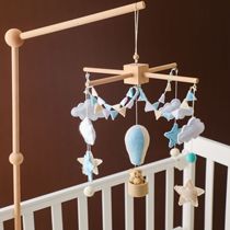 Montessori newborn bed bell 0-12 months baby comfort toy beech bed bell bracket rotating baby rattle bedside