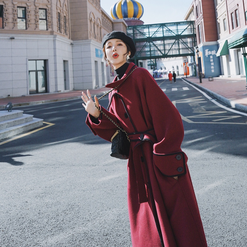 Wine red woolen coat temperament ladies 2021 autumn and winter new thickened high-end atmospheric goddess fan woolen coat
