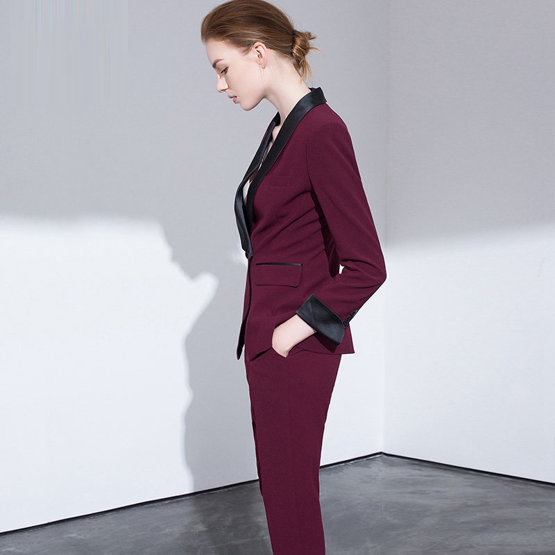 Tailleur femme - Ref 3245274 Image 3